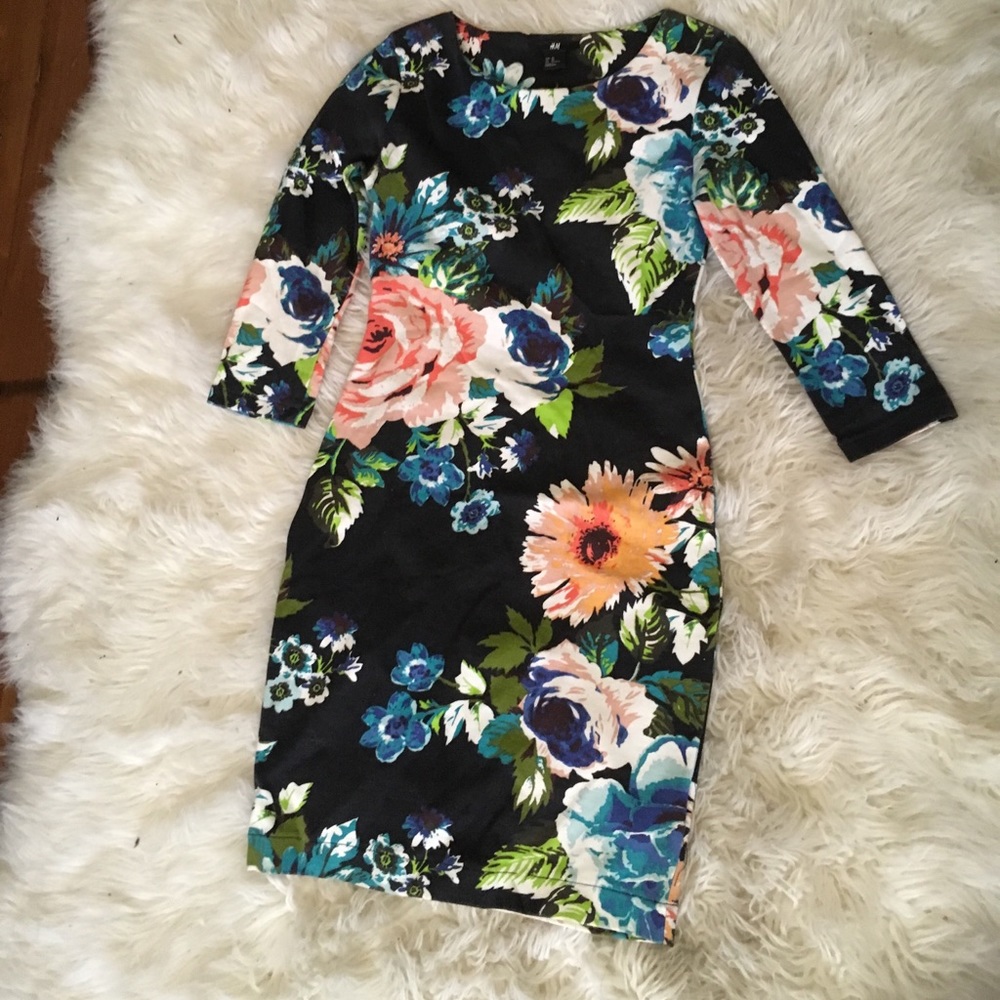 H&M floral dress. Spandex tight fit